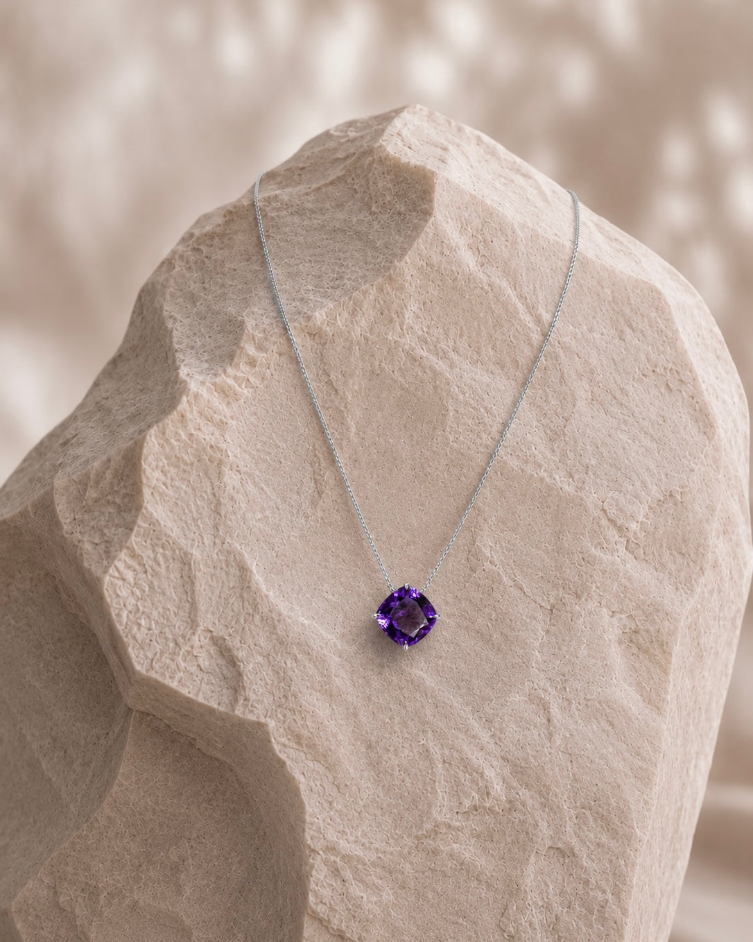 Trinity Solo · Amethyst Cushion