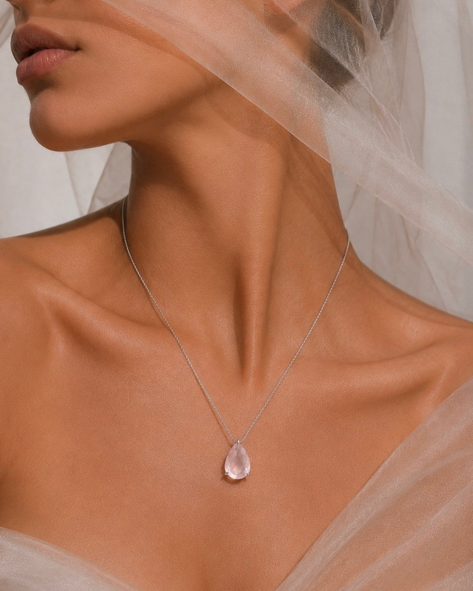 Trinity Solo · Rose Quartz Pear